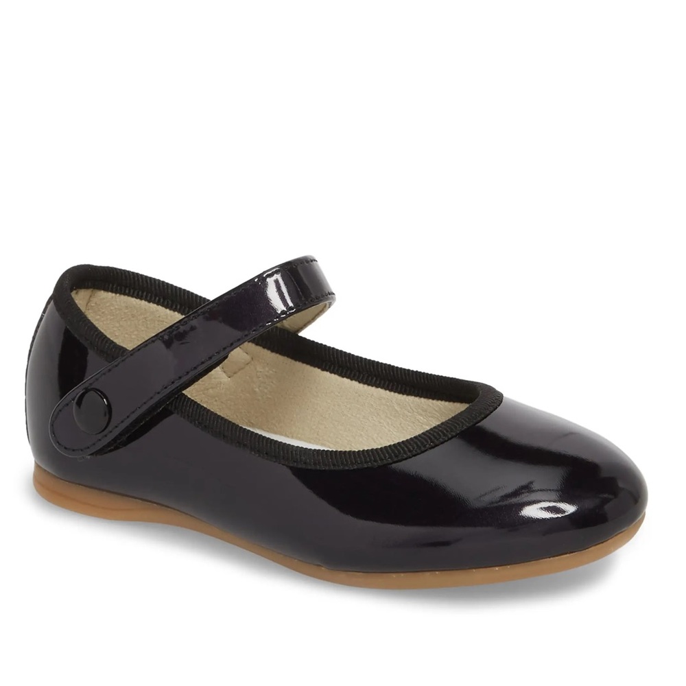 Conguitos Girl Mary Jane black shinny shoes 33